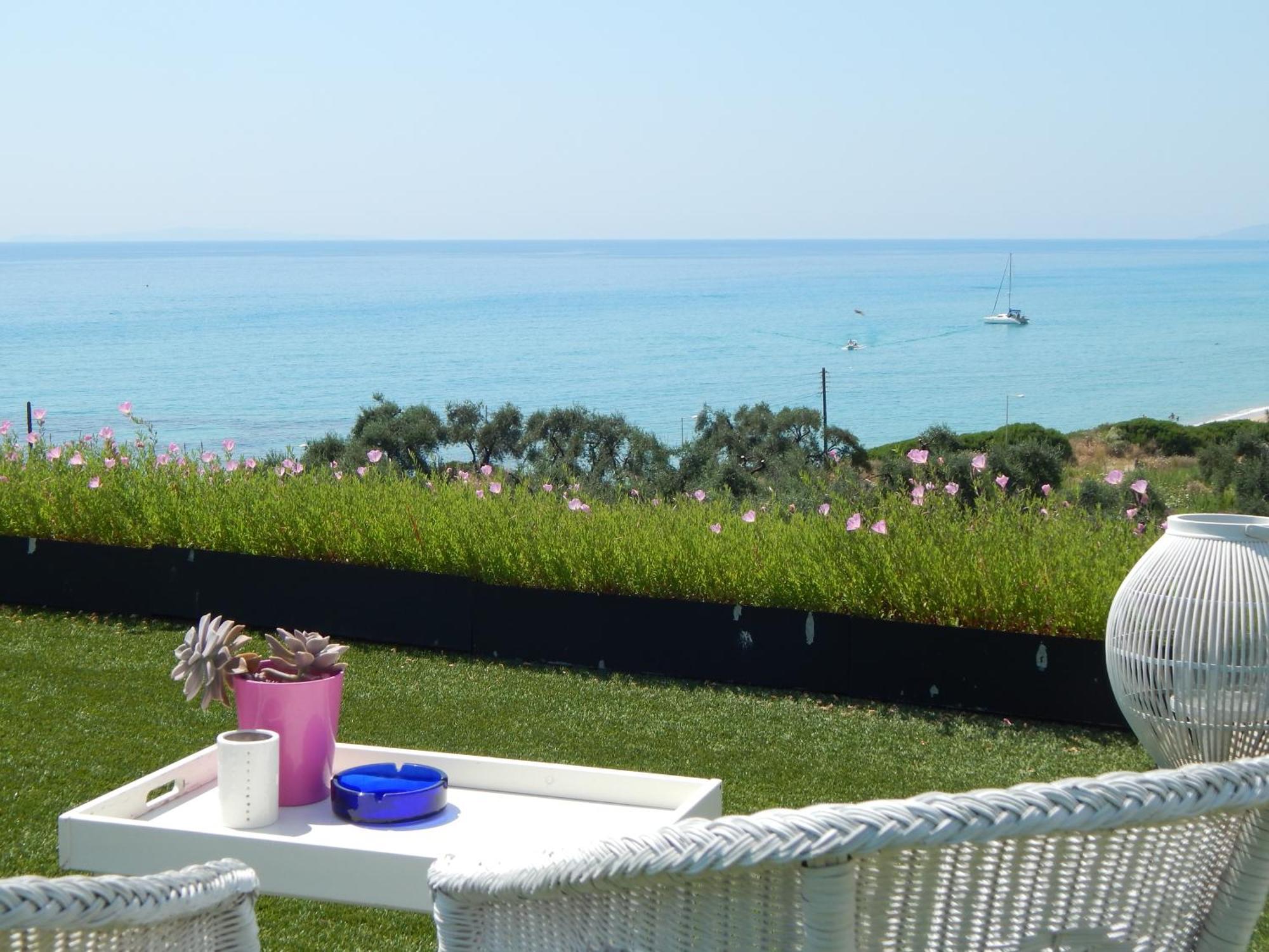 Palmina Mare Villa And Studios Паралия-Враху Экстерьер фото