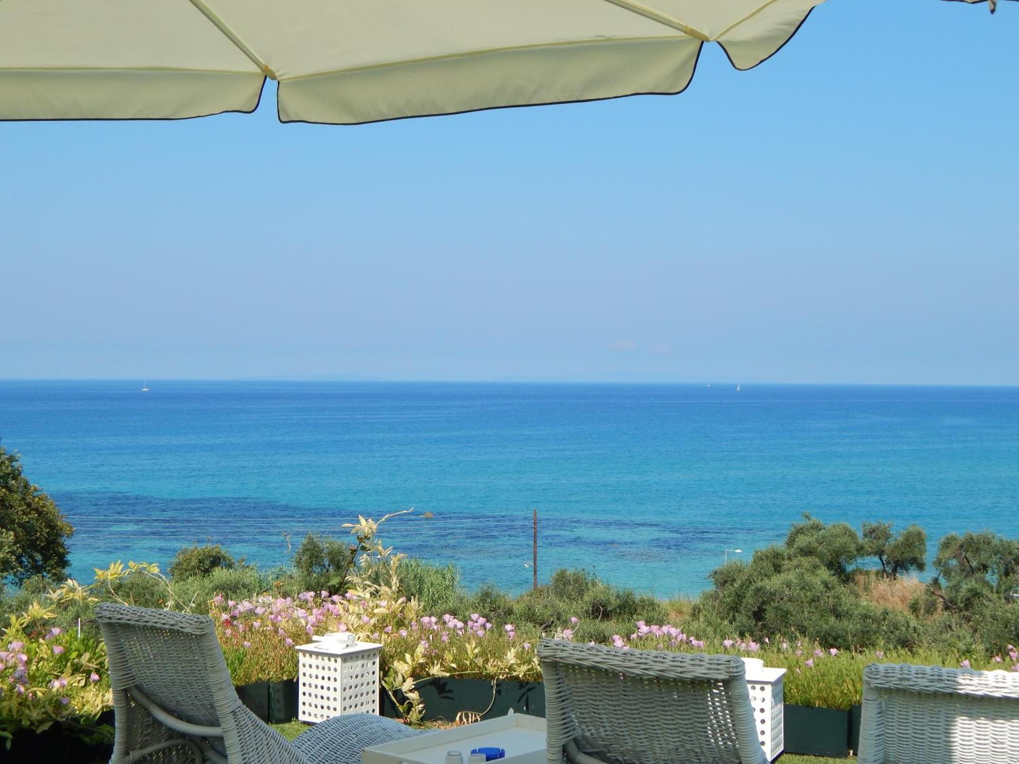 Palmina Mare Villa And Studios Паралия-Враху Экстерьер фото